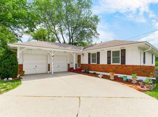 16213 E 40th St S, Independence, MO 64055