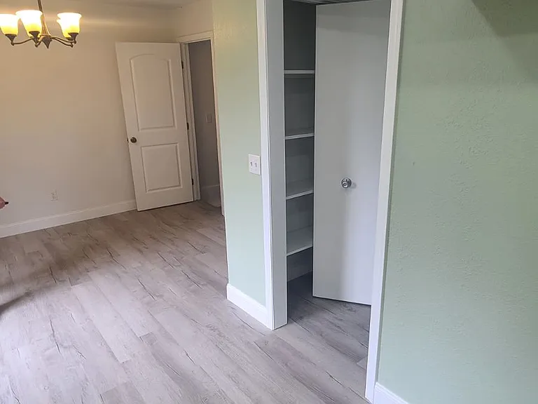 1341 Gordon St — Photo 20