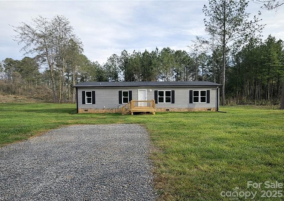 1st image of 129 Patchwork Dr