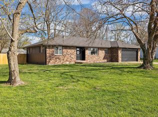 1400 S Washington Ave, Aurora, MO 65605