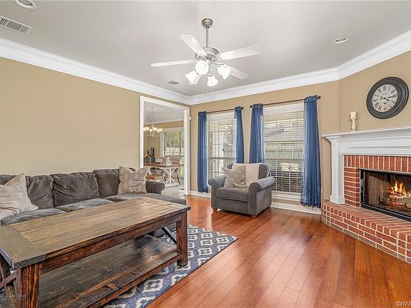 4th image of 6002 Zachary Cir