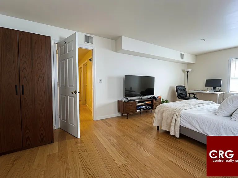 36B Raymond St #1 — Photo 7