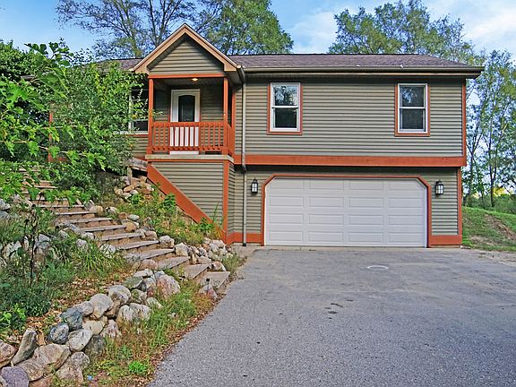 2nd image of 3520 Orchard Vw