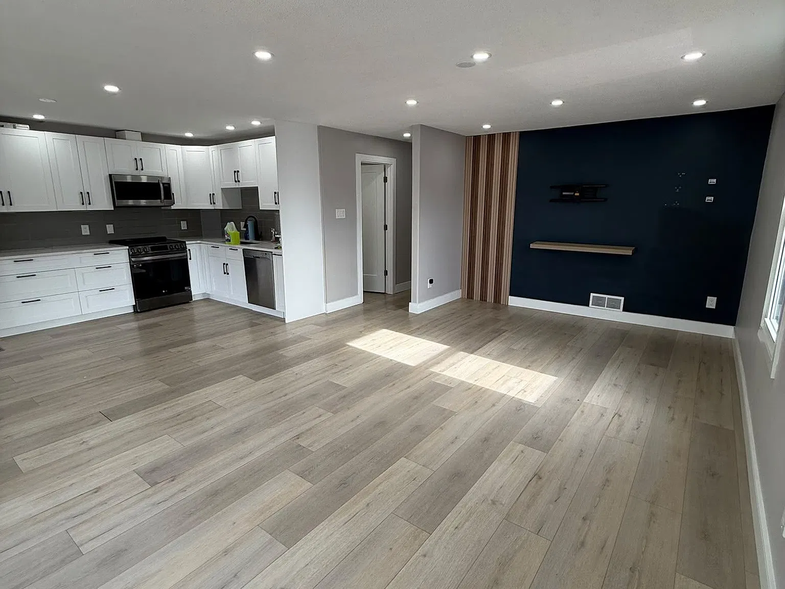 1150 Maisonneuve Street Orleans — Photo 1