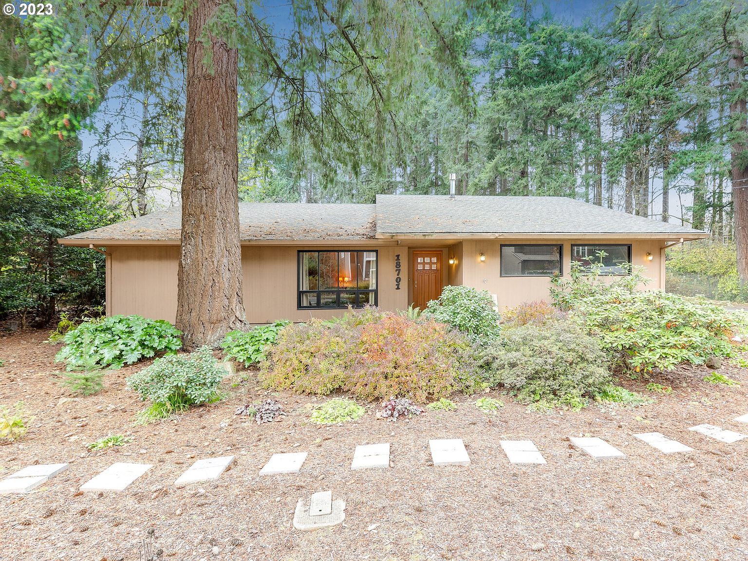 18701 Bryant Rd, Lake Oswego, OR 97034 Zillow