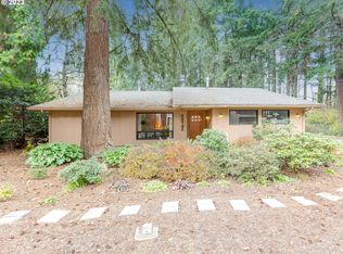 18701 Bryant Rd, Lake Oswego, OR 97034