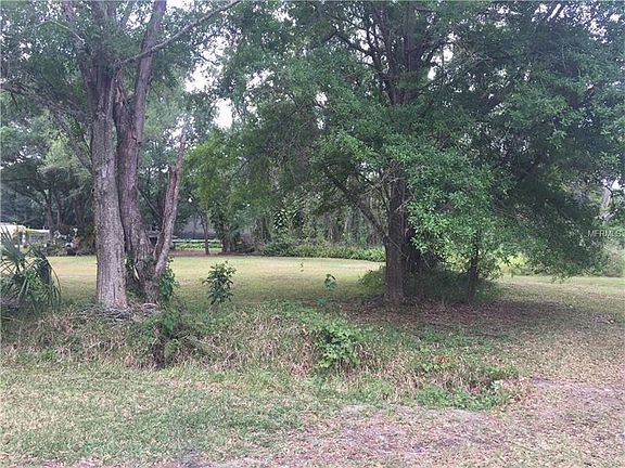 2nd image of 5128 Country Side Dr
