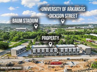 1982 S Razorback Rd, Fayetteville, AR 72701