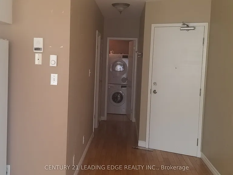 959 Bloor St W #1 — Photo 10