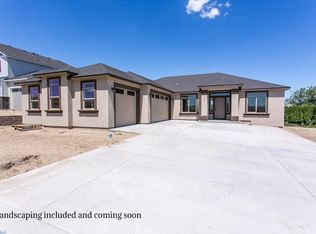 5608 W 28th Ave, Kennewick, WA
