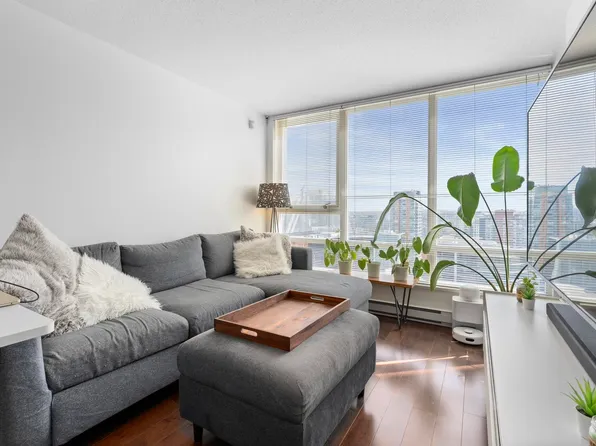 928 Beatty St #2903, Vancouver, BC V6Z 3G6