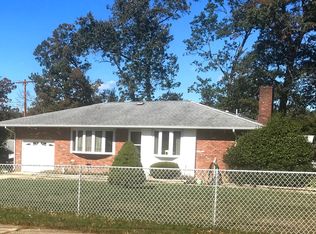 9 Bamberry Ln, Toms River, NJ