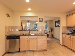 1576 Kanapuu Dr, Kailua, HI 96734
