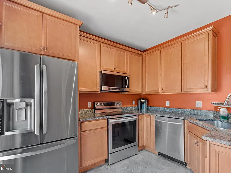 13129 Englishwood Ln — Photo 13