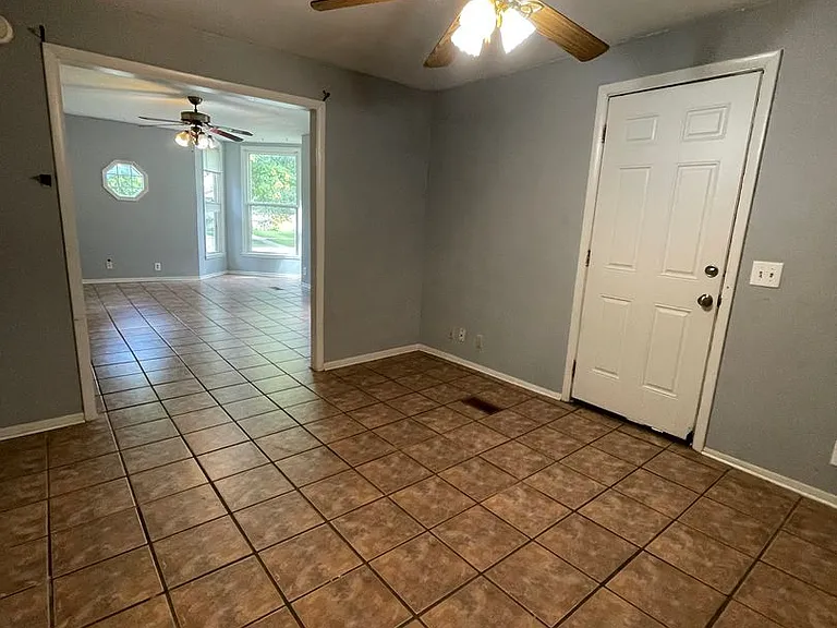 821 Market St — Photo 5