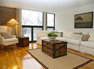 42 8th St APT 4313, Charlestown, MA 02129