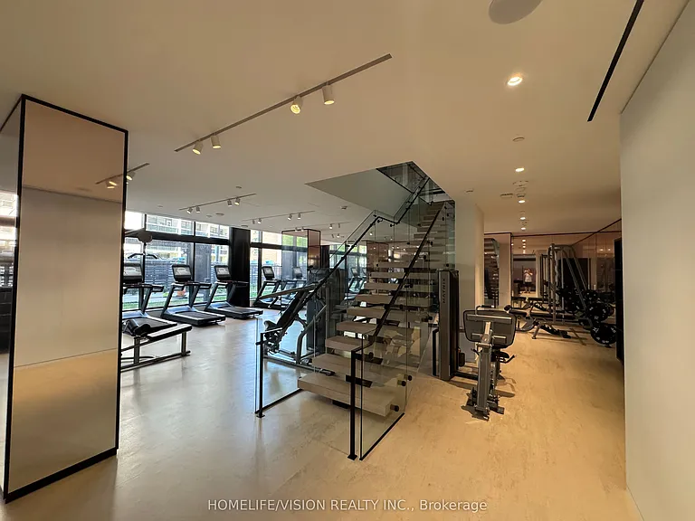 110 Broadway Ave #LPH12 — Photo 15