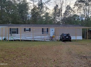 12112 Meadowglen Rd, Vancleave, MS 39565