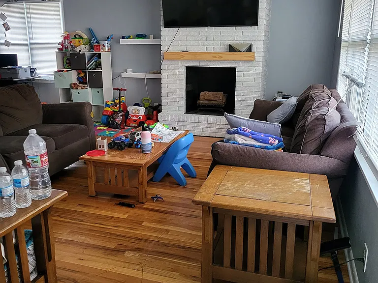 2836 Mersington Ave — Photo 1
