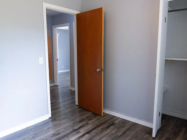 4621 Langford Ln — Photo 12