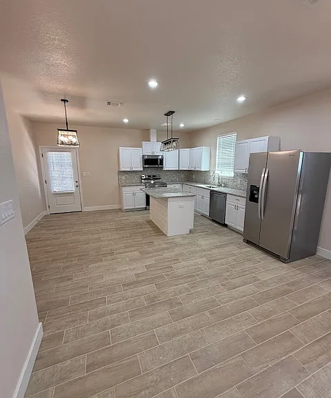 1475 Bonnyview Dr — Photo 5