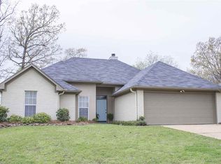 110 Willow Oak Ln, Brandon, MS 39047