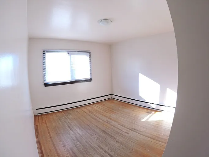 4817 52nd St #3 — Photo 10