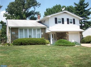 9262 Darlington Rd, Philadelphia, PA 19115