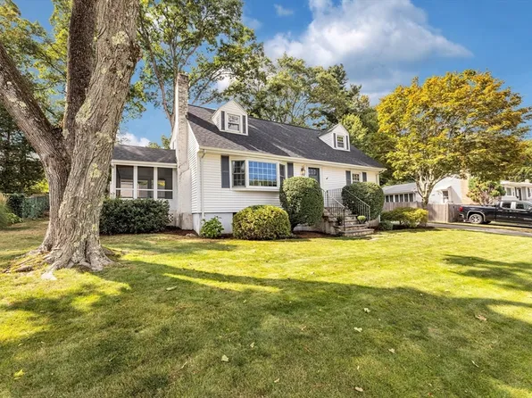 136 Azalea Dr, Norwood, MA 02062