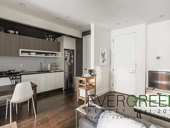 3rd image of 1234 Bedford Ave #3L