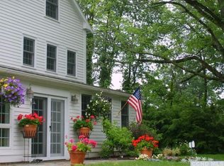 29 Sullivan Rd, Chatham, NY 12037