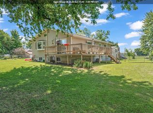 301 E 7th St, Lake Park, IA 51347