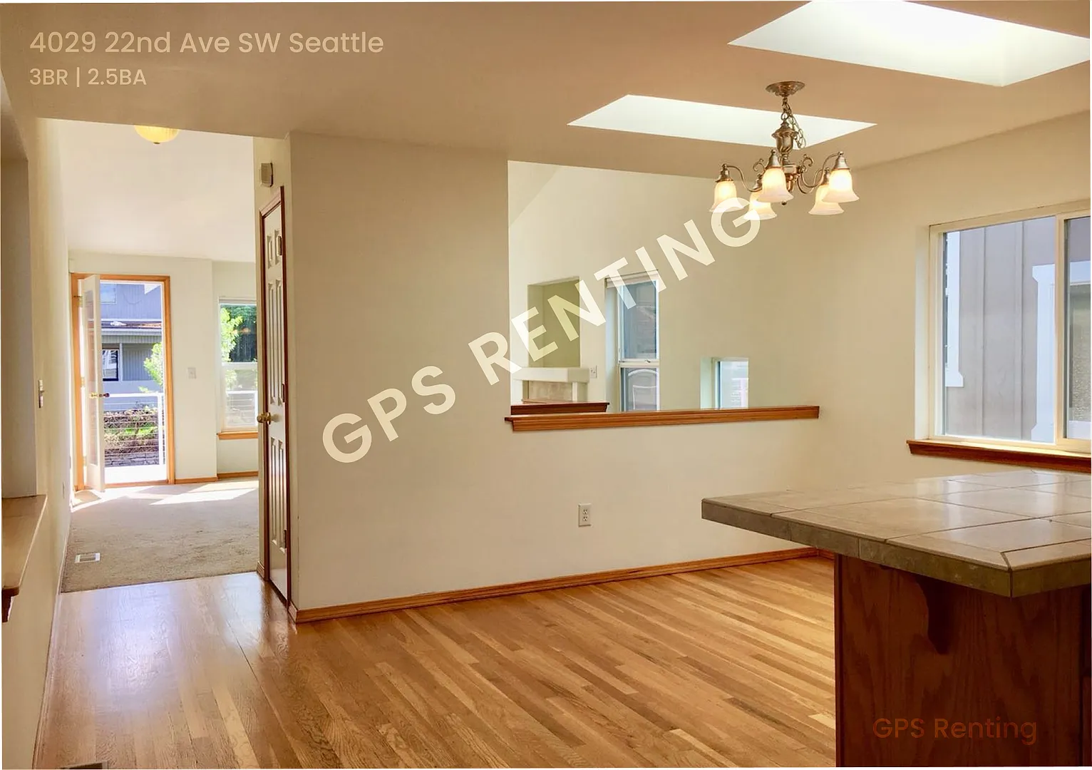 Charming Seattle Home with Spacious Living & Prime Location — Photo 3