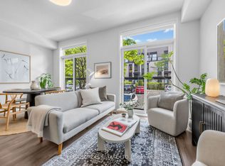 51 Florence St #TOWNHOUSE 11, Toronto, ON M6K0C5