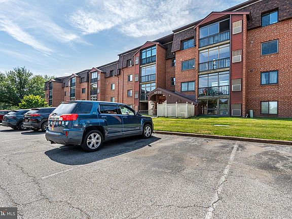 4th image of 4702 Linden Knoll Dr APT 331