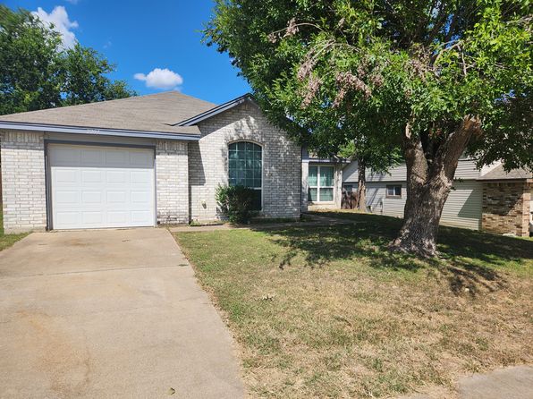 2207 Bluebonnet Dr