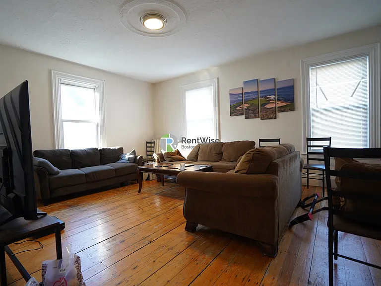 25 Pratt St #2 — Photo 1