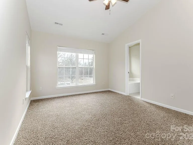 8805 Gerren Ct — Photo 16