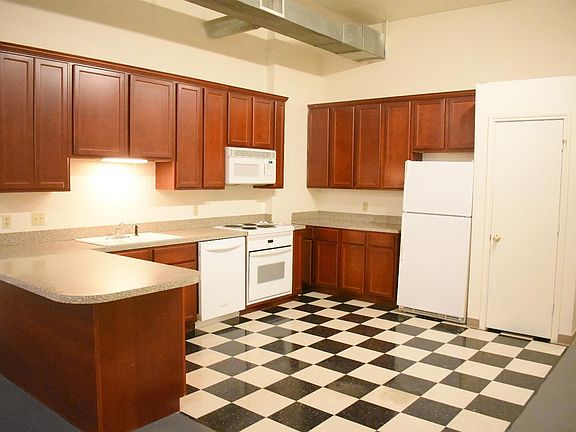 4th image of 1414 Texas Ave APT 3B