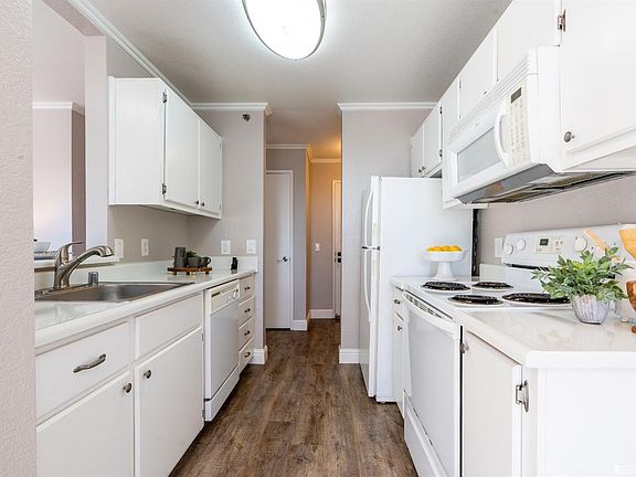 3rd image of 680 Dartmore Ln APT 362