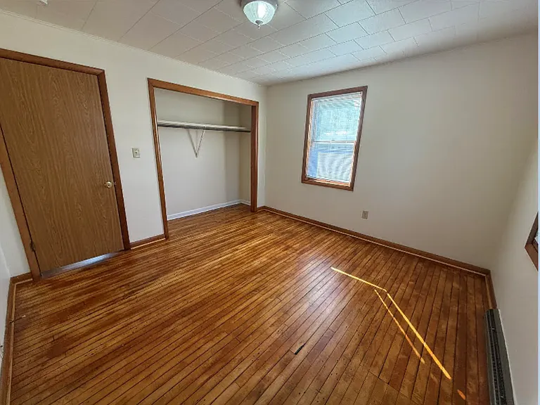 437 W Mill St #3 — Photo 9