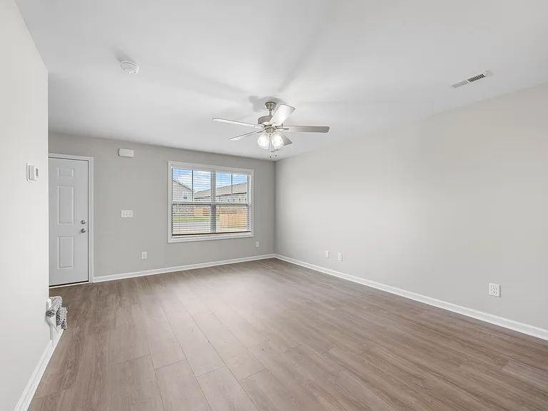 2209 Eldos Trace Cir — Photo 14