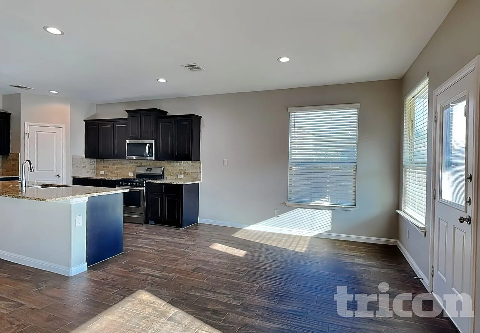 9124 Highland Orchard Drive Fort Worth TX — Photo 4