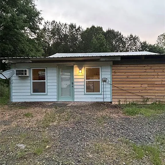 10909 Fincher Rd — Photo 2