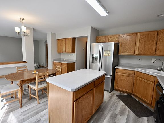 5th image of 2769 Borkshire Ln