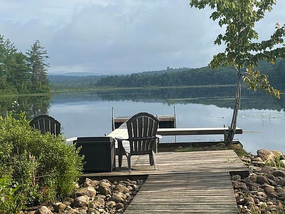 3rd image of 133 Lake Road