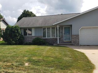 417 Nadig Dr #417, Fort Atkinson, WI 53538