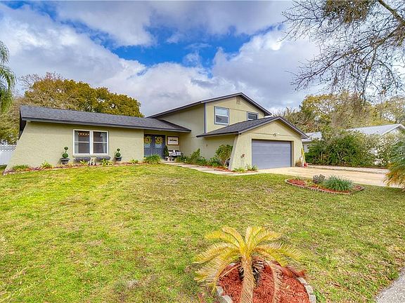 2nd image of 23749 Lake Hills Dr