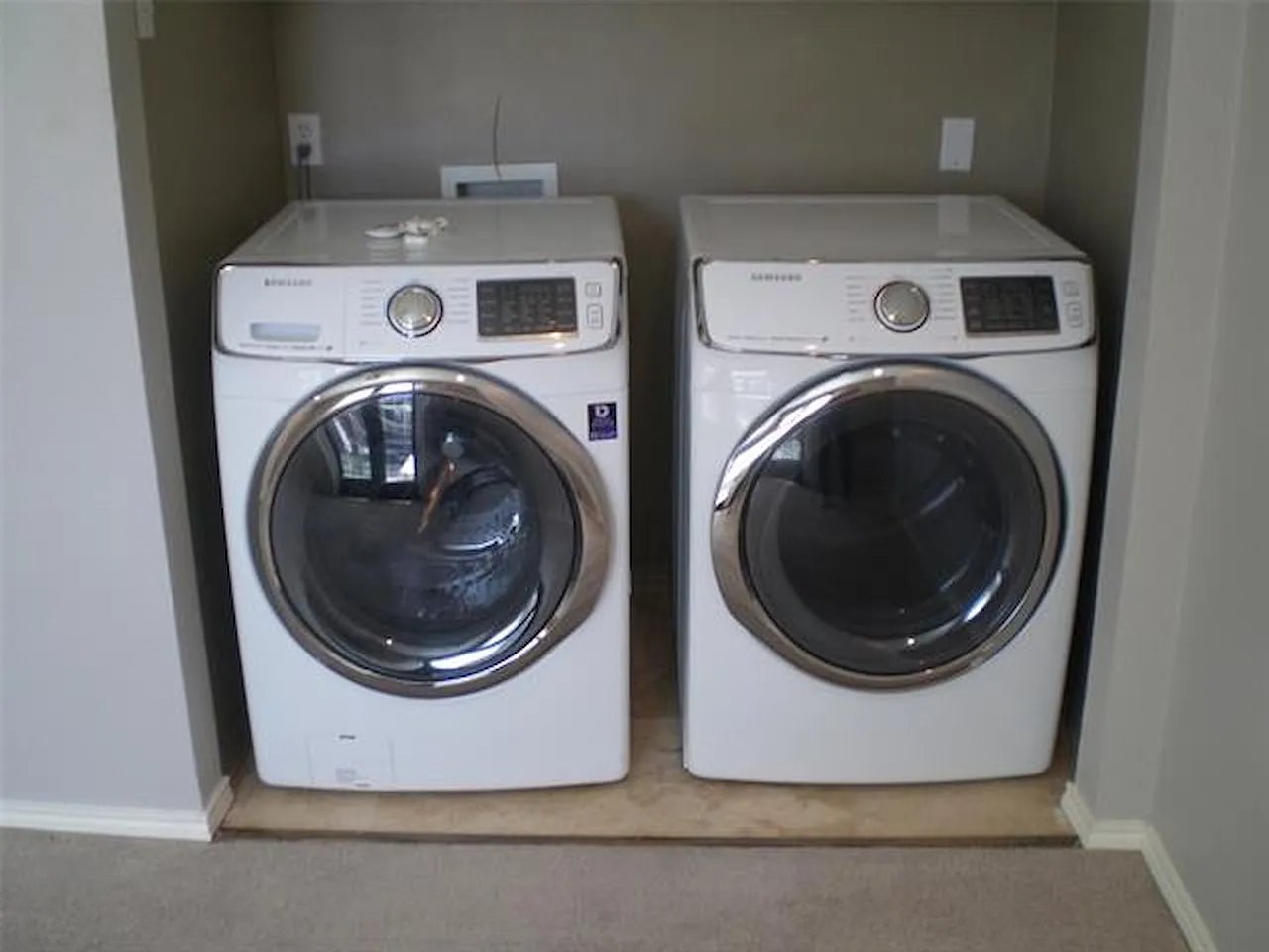 2 bed, 1050 sqft, $1,800 — Photo 3