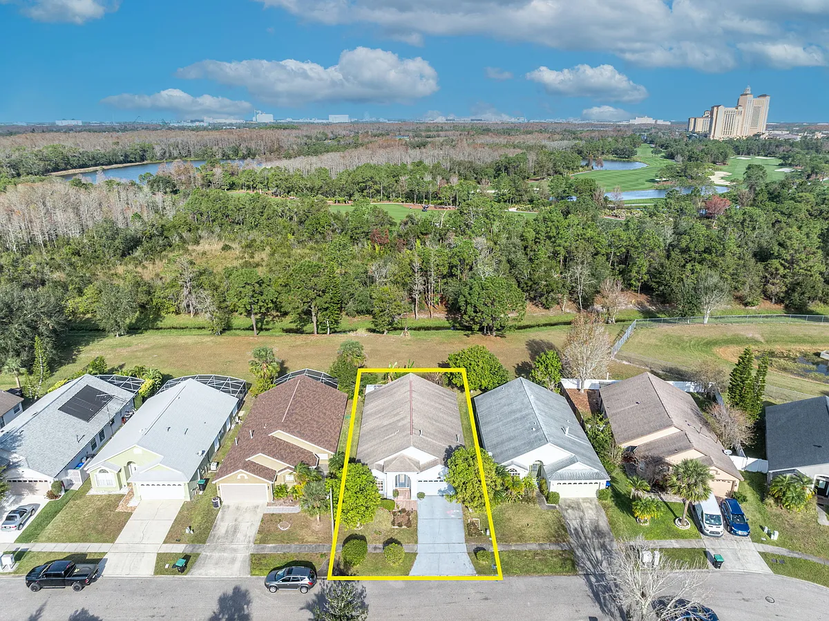 Building Photo - 3136 Crystal Creek Blvd
